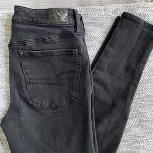 American eagle black super stretch skinny jeans